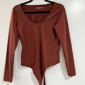 Abercrombie & Fitch Seamless Fabric Scoopneck Bodysuit | Size M